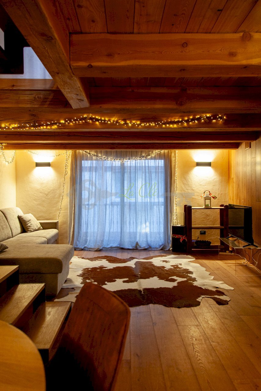 AFFIITTO COURMAYEUR: zona giorno - Quadrilocale Via Roma 47, Courmayeur - foto 2