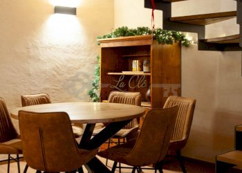 AFFIITTO COURMAYEUR: zona pranzo - Quadrilocale Via Roma 47, Courmayeur - foto 10