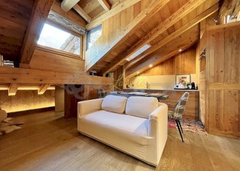 VENDITA COURMAYEUR - SOGGIORNO CON ANGOLO COTTURA - Mansarda Via Circonvallazione 11, Courmayeur - foto 6