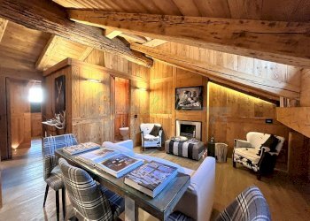 VENDITA COURMAYEUR - SOGGIORNO CON ANGOLO COTTURA - Mansarda Via Circonvallazione 11, Courmayeur - foto 9