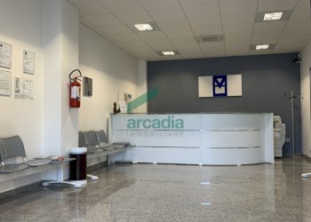 reception - Commercial Premises sp231 km 79.400, Modugno - photo 1