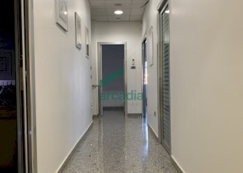 corridoio - Commercial Premises sp231 km 79.400, Modugno - photo 7