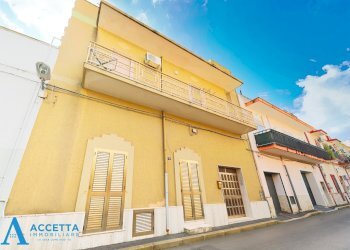 facciata - Appartamento Via Giuseppe Garibaldi 15, Taranto - foto 2