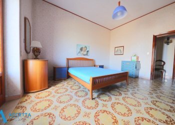 camera da letto - Appartamento Via Giuseppe Garibaldi 15, Taranto - foto 11