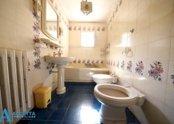 bagno - Independent house Via Giuseppe Garibaldi, Talsano 15, Taranto - photo 24