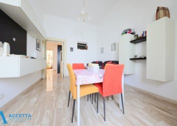 stanza - Trilocale Via Duca degli Abruzzi  14, Taranto - foto 4
