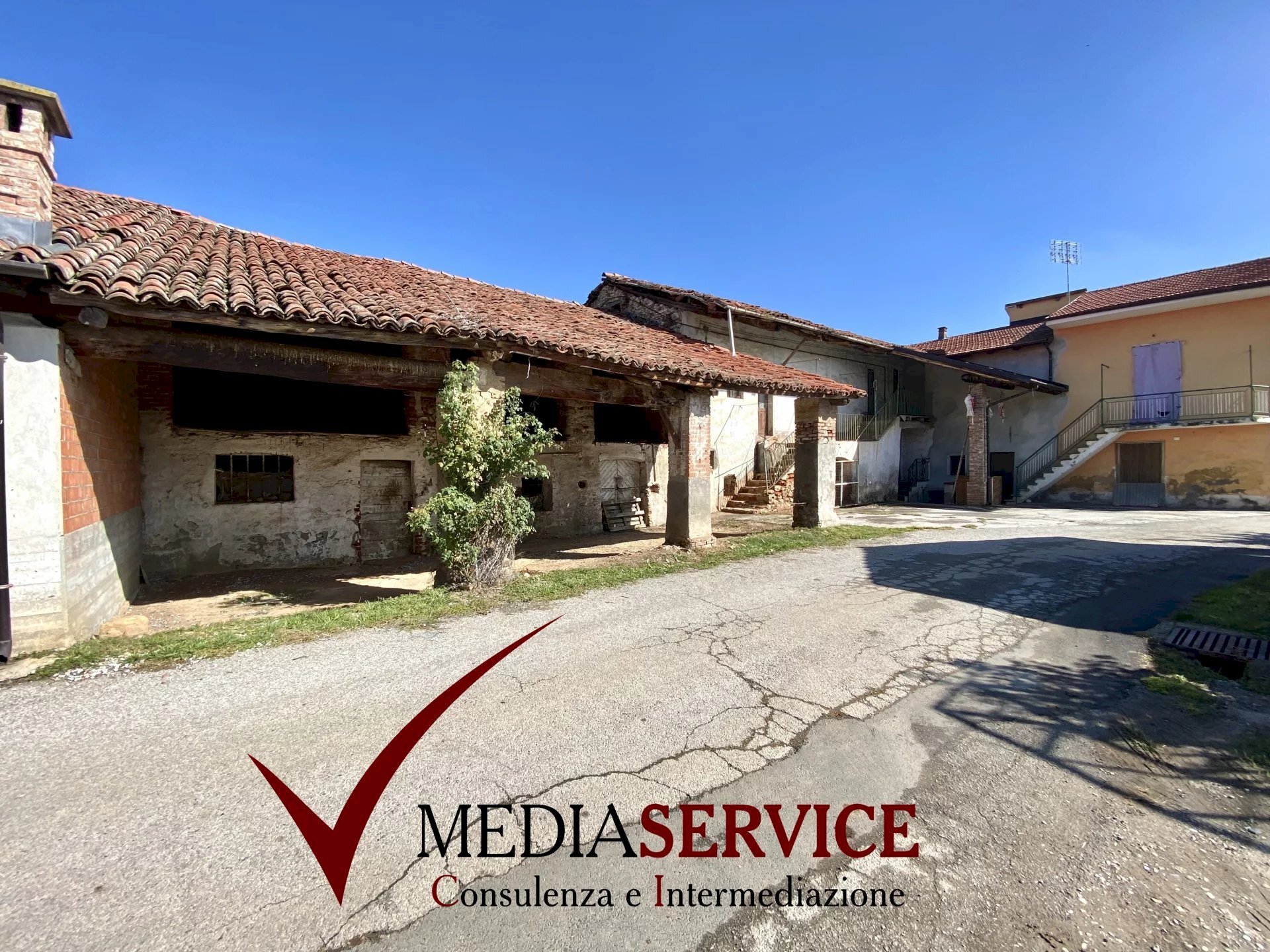 Casale Via Roata Galliano, Caraglio - photo 1