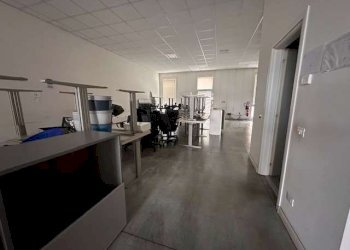 Laboratorio Modena (zona Madonnina) - foto 4