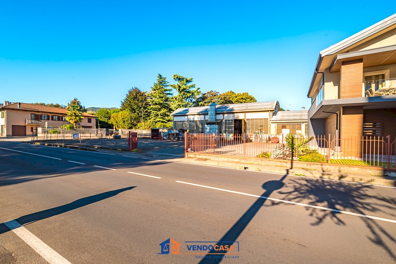 Capannone Manta - foto 1