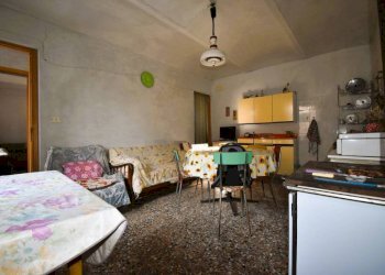 Cucina - Rustico via Collina Forni, Montaldo Scarampi - foto 25