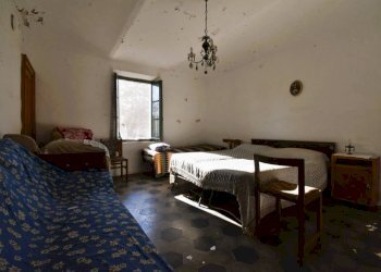 Camera da letto - Rustico via Collina Forni, Montaldo Scarampi - foto 39