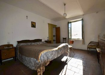 Camera da letto - Rustico via Collina Forni, Montaldo Scarampi - foto 32