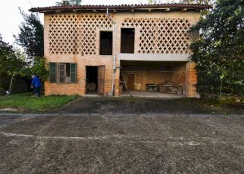 Facciata - Rustico via Collina Forni, Montaldo Scarampi - foto 43