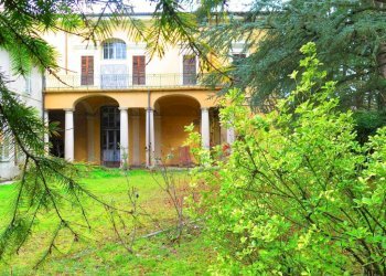 Dettagli - Stabile - Palazzo via Carenzi, 9, Ponte dell'Olio - foto 1