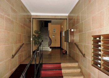 Interno palazzo - Bilocale via Generale Manfredo Fanti, 10, Genova (zona Sampierdarena) - foto 20