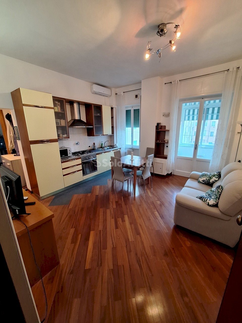 SOGGIORNO LATO COTTURA - Appartamento Via Giovanni Marradi 169, Livorno - foto 1