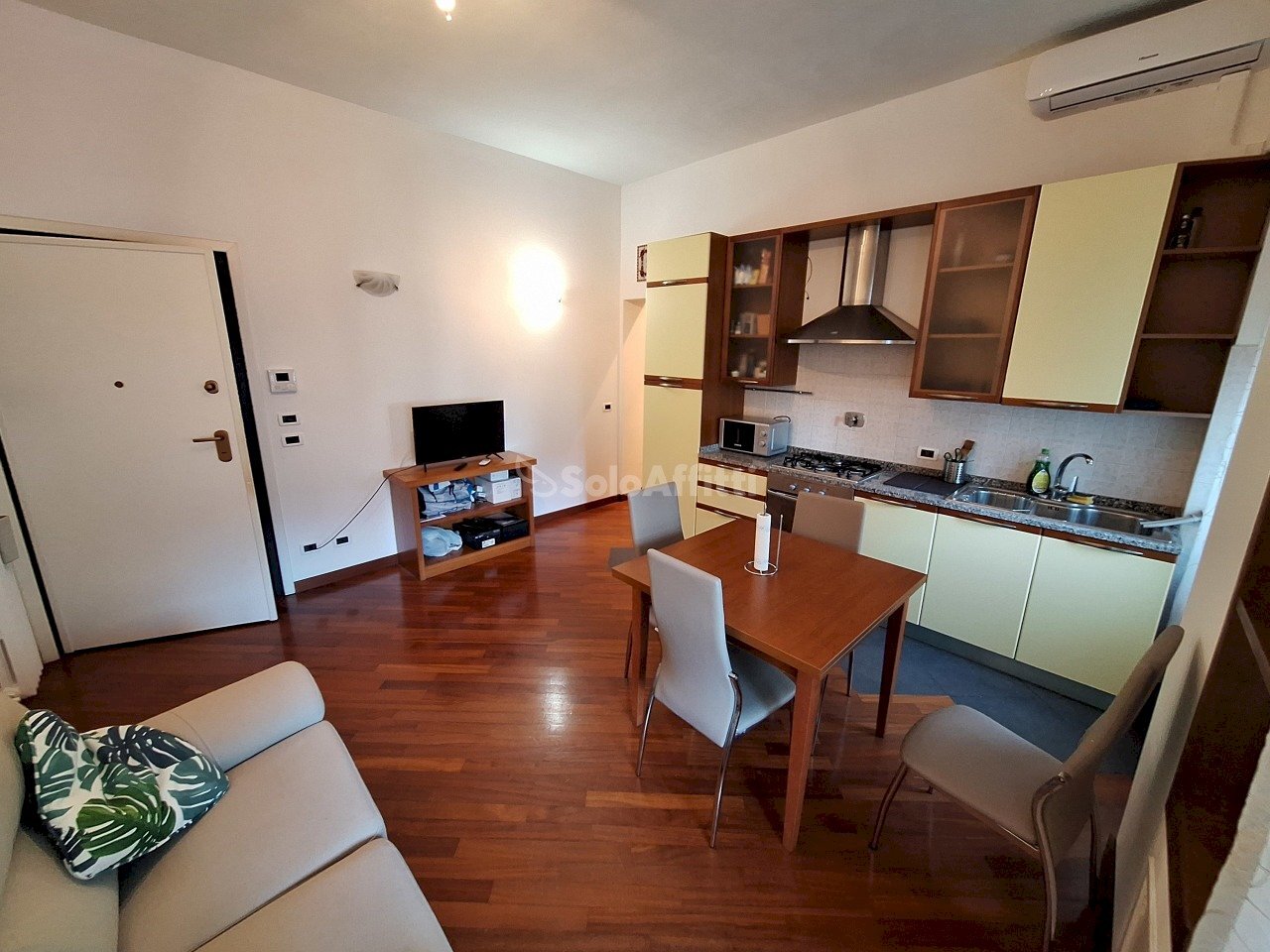 SOGGIORNO LATO COTTURA - Appartamento Via Giovanni Marradi 169, Livorno - foto 2