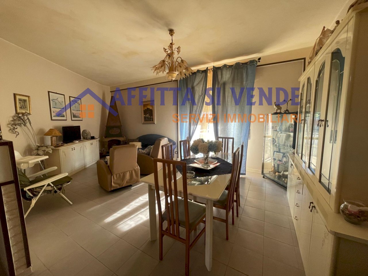 salone - Four-room apartment Via Calatabiano 6, Siracusa - photo 1