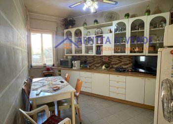 cucina - Quadrilocale Via Calatabiano 6, Siracusa - foto 3