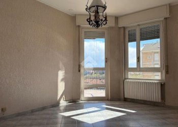 Three-room apartment Via Emanuele Kant, Milano (neighborhood Gallaratese) - photo 12