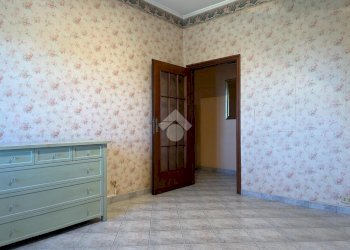 Three-room apartment Via Emanuele Kant, Milano (neighborhood Gallaratese) - photo 23