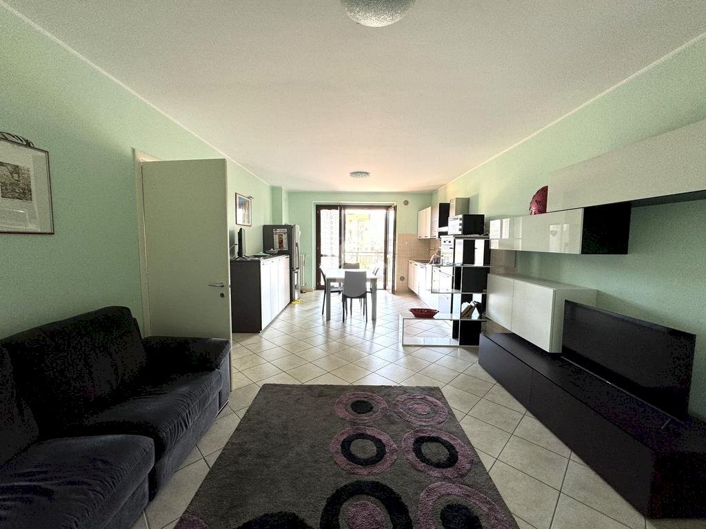 Four-room apartment Via Berruti, Chivasso - photo 2