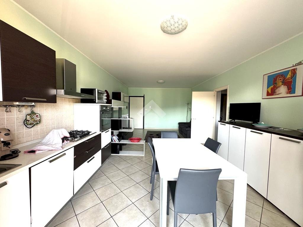 Four-room apartment Via Berruti, Chivasso - photo 1