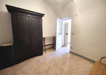 Camera da letto - Three-room apartment via Celio, 65, Ceriana - photo 20