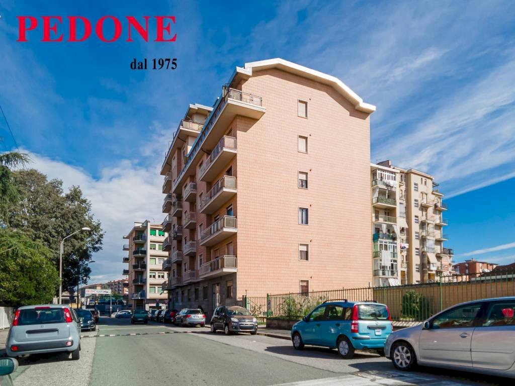 Trilocale via Borgo Ticino, 24, Torino (zona Rebaudengo) - foto 1