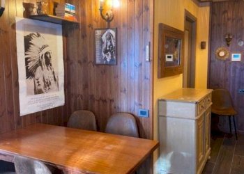 TAVOLO - Trilocale via Montello, 49, Bardonecchia - foto 2