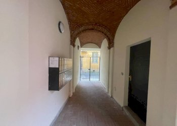 Interno palazzo - Trilocale vicolo Baretti, Valenza - foto 3