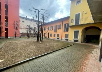 Giardino - Trilocale vicolo Baretti, Valenza - foto 4