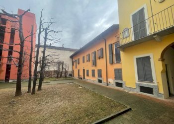 Giardino - Trilocale vicolo Baretti, Valenza - foto 9