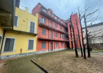 Facciata - Trilocale vicolo Baretti, Valenza - foto 15