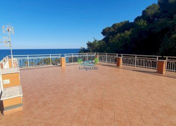 solarium.jpg - Bilocale via aurelia 200, Andora - foto 21