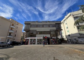 1000199989.jpg - Stabile - Palazzo Via degli Abeti 29, Roma - foto 4