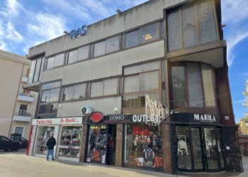 1000199995.jpg - Stabile - Palazzo Via degli Abeti 29, Roma - foto 8