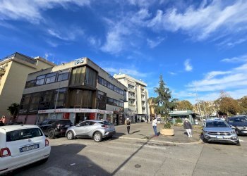 1000200004.jpg - Stabile - Palazzo Via degli Abeti 29, Roma - foto 15