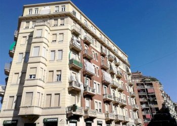 Three-room apartment Torino - photo 2