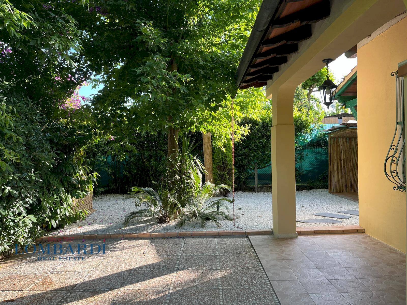 Single Family Villa Via Vico, Forte dei Marmi - photo 2