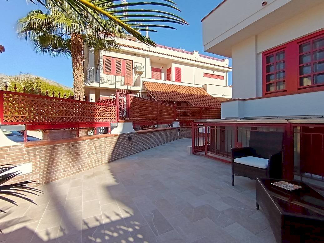 Single Family Villa Via Pazienza, Palermo (neighborhood Mondello) - photo 3