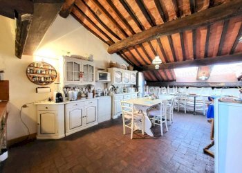 Cucina - Apartment via Santa Gemma Galgani, Lucca (neighborhood Centro Storico) - photo 9