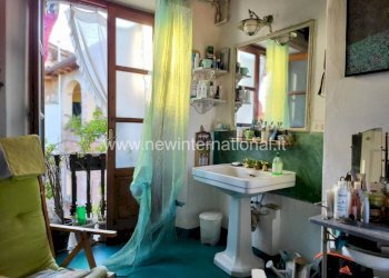 Bagno - Appartamento via Santa Gemma Galgani, Lucca (zona Centro Storico) - foto 13