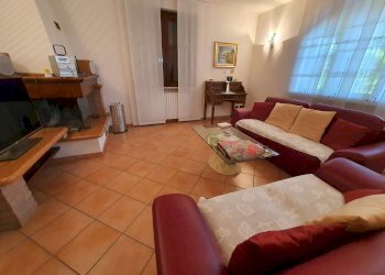 salone - Villa via XXV Aprile, Chignolo Po - photo 3