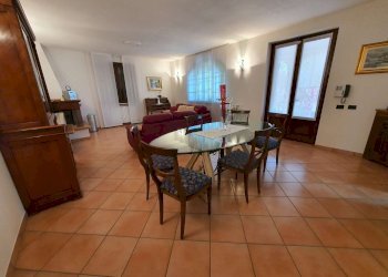 salone - Villa via XXV Aprile, Chignolo Po - photo 6