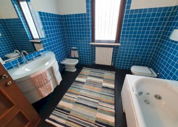 bagno padronale - Villa via XXV Aprile, Chignolo Po - photo 21