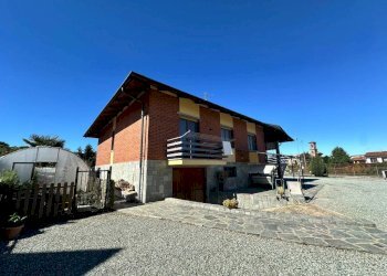 Facciata - Villa via Canale, Carmagnola - foto 2