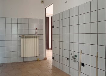 cucina - Casa indipendente Via Pietro Frumento 5, Stella - foto 3