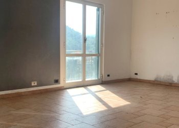 salone - Casa indipendente Via Pietro Frumento 5, Stella - foto 8