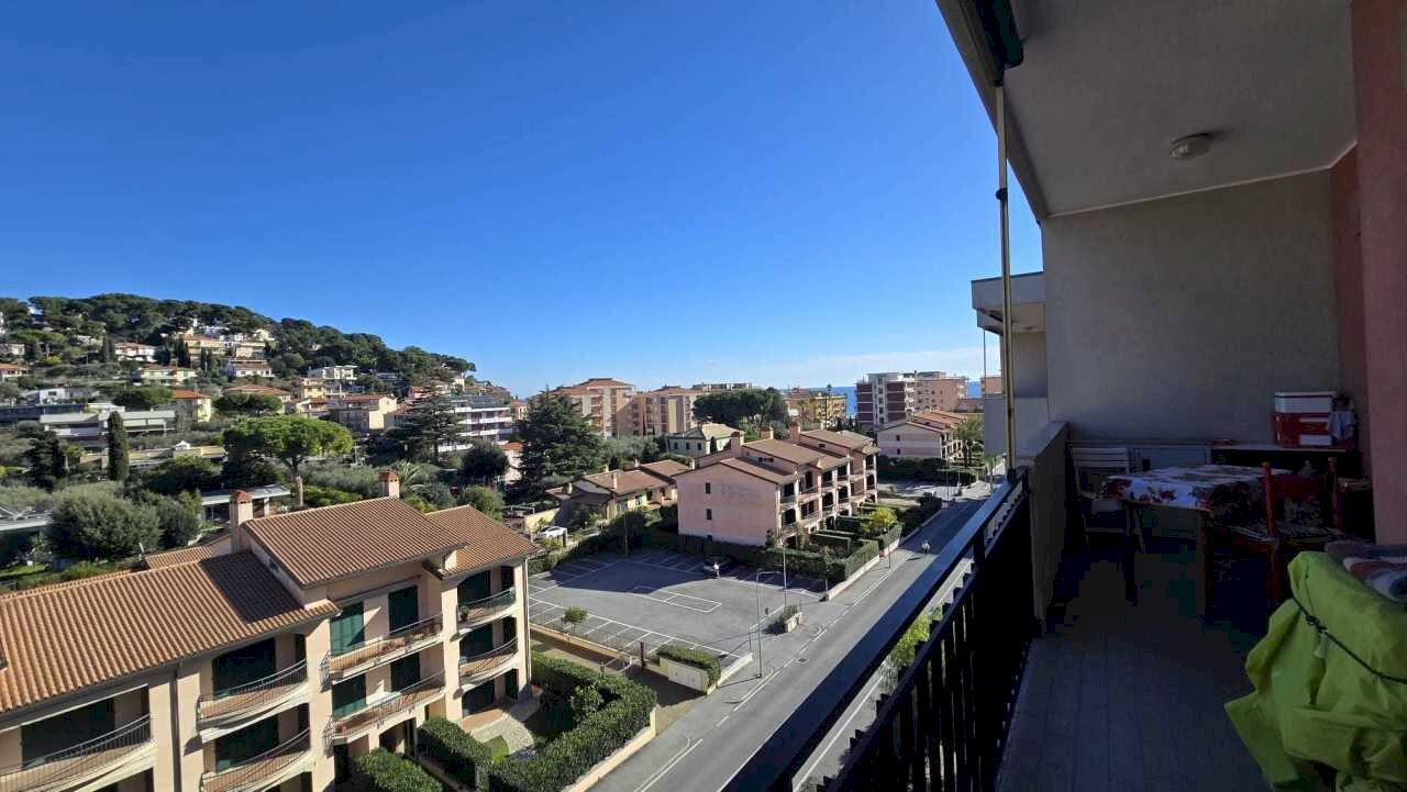 9d7237cb-d515-4ec1-b7ec-e9ab52104b16.jpeg - Trilocale Via Cristoforo Colombo 5, Andora - foto 3